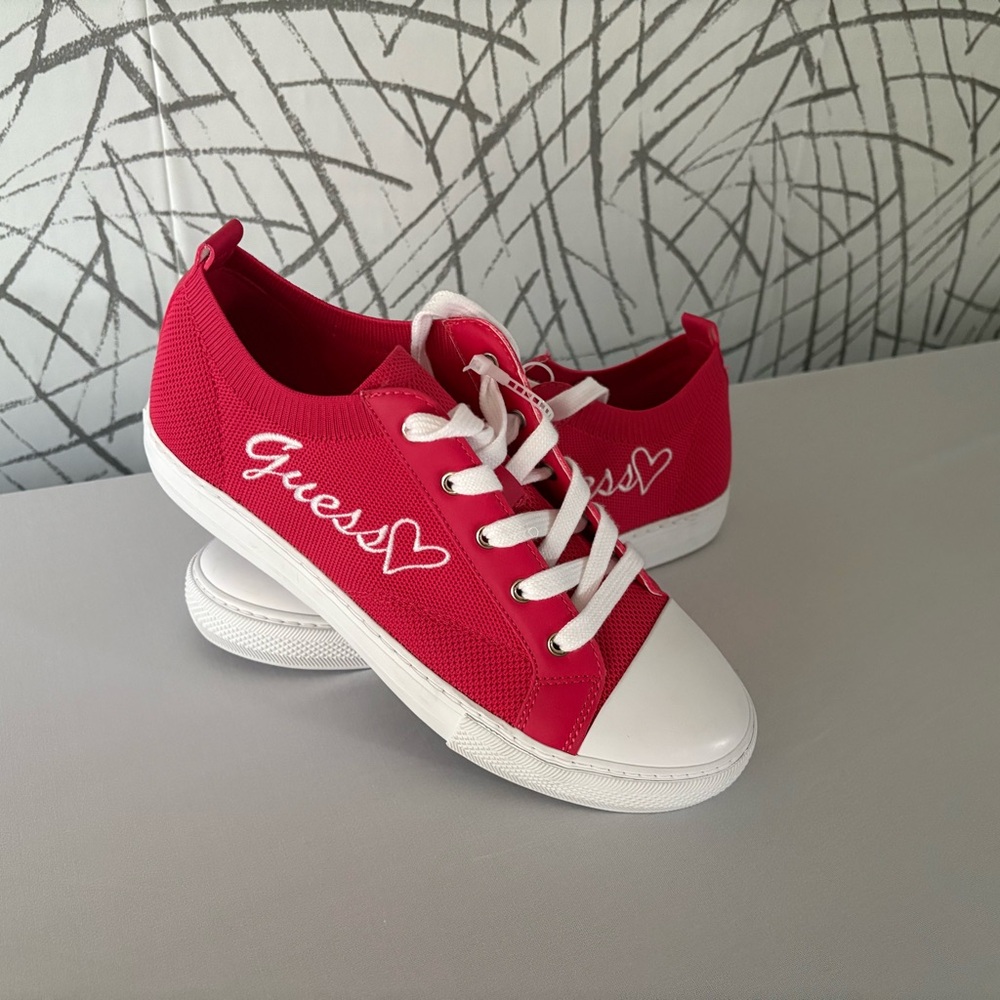 Guess Women’s Logo Sneakers